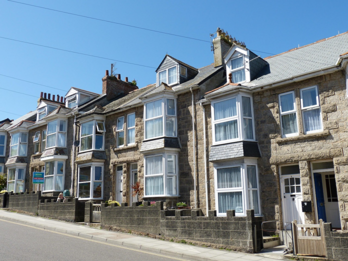 RentVault launches to support UK self-managing landlords | AI PropTech News